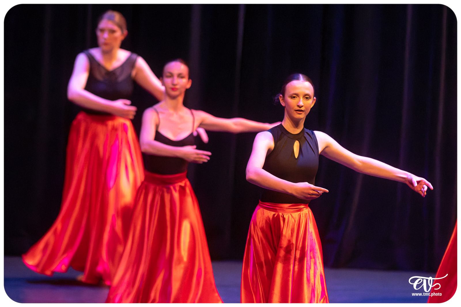 ECOLE DE DANSE CÉCILE ADAMOW
